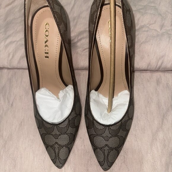Coach Logo Heels Pumps Brown - Picture 2 of 5